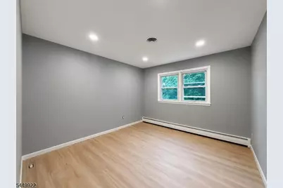 28 Carr St #1, Pompton Lakes, NJ 07442 - Photo 10