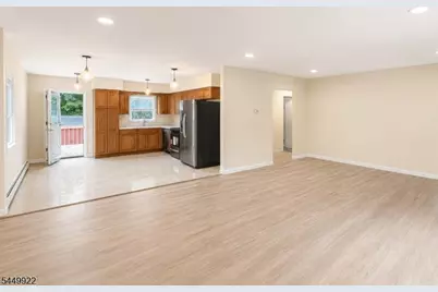 28 Carr St #1, Pompton Lakes, NJ 07442 - Photo 6