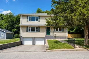28 Carr St, Pompton Lakes, NJ 07442 - Photo 2