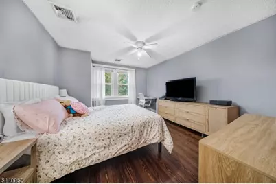 93 N 15th St, Prospect Park, NJ 07508 - Photo 16