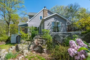 43 Brush Hill Rd, Kinnelon, NJ 07405 - Photo 2