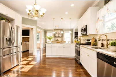 52 Hollywood Ave, Hillside, NJ 07205 - Photo 2