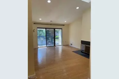 53 Taylor Dr, Franklin Township, NJ 08823 - Photo 2