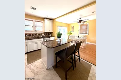 33 Livingston Ave, Woodbridge Township, NJ 07001 - Photo 14