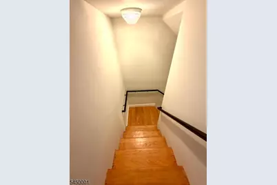 33 Livingston Ave, Woodbridge Township, NJ 07001 - Photo 20