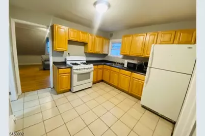17 Chelsea Ave #3, Newark, NJ 07106 - Photo 1