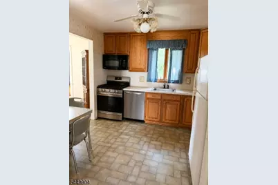 8 Fay Pl, Summit, NJ 07901 - Photo 4