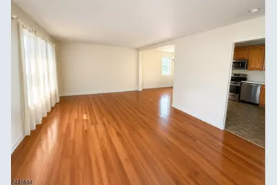8 Fay Pl, Summit, NJ 07901 - Photo 2