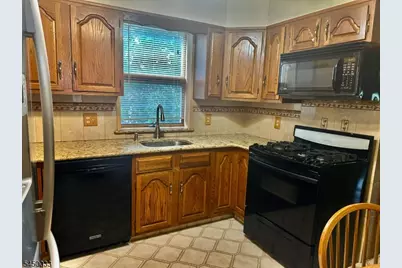 194 Glenwood Rd, Elizabeth, NJ 07208 - Photo 4