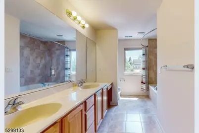 1 White Oak Ct, Hardyston Township, NJ 07419 - Photo 18