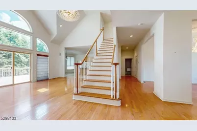 1 White Oak Ct, Hardyston Township, NJ 07419 - Photo 4