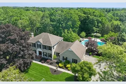 14 Menlo Dr, Readington, NJ 08889 - Photo 2
