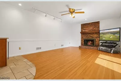 14 Menlo Dr, Readington, NJ 08889 - Photo 16