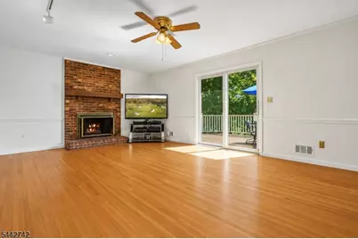 14 Menlo Dr, Readington, NJ 08889 - Photo 10