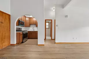 14 Hazard Pl, Elizabeth, NJ 07208 - Photo 20