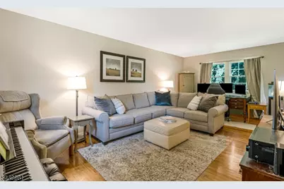 321 Ascot Ln, Bridgewater, NJ 08807 - Photo 10