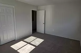 901 Reed Ct, Raritan Township, NJ 08822 - Photo 8