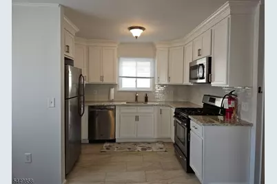 901 Reed Ct, Raritan Township, NJ 08822 - Photo 12