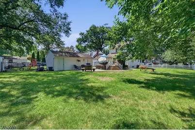 442 Riverview Dr, Totowa, NJ 07512 - Photo 44