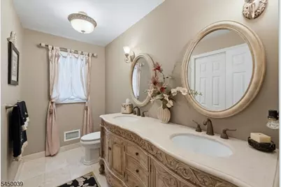 442 Riverview Dr, Totowa, NJ 07512 - Photo 20