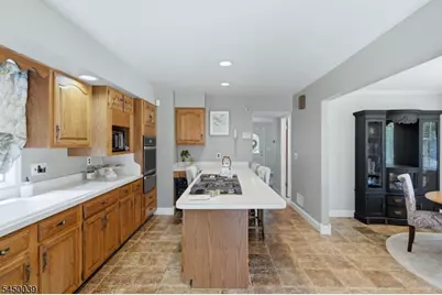 442 Riverview Dr, Totowa, NJ 07512 - Photo 14