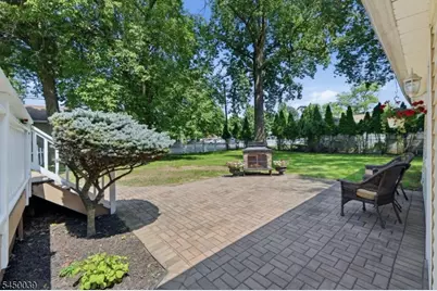 442 Riverview Dr, Totowa, NJ 07512 - Photo 46