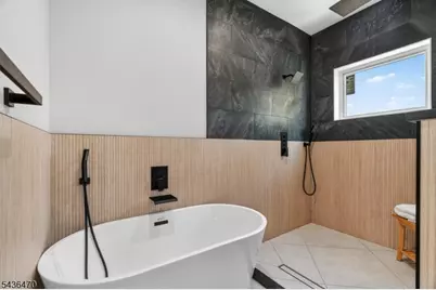 136 Lake Shore Dr, Parsippany, NJ 07034 - Photo 24