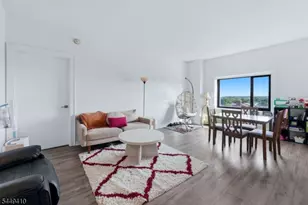 1 Carriage City Plz, Rahway, NJ 07065 - Photo 2