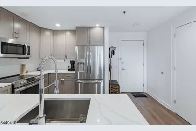 1 Carriage City Plz #804, Rahway, NJ 07065 - Photo 6