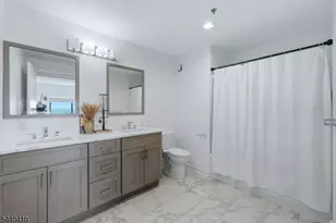 1 Carriage City Plz, Rahway, NJ 07065 - Photo 10