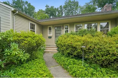 63 Magnolia Dr, New Providence, NJ 07974 - Photo 2