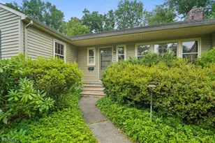 63 Magnolia Dr, New Providence, NJ 07974 - Photo 2