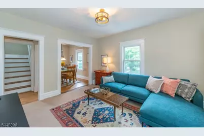 34 Montclair Ave #2, Montclair, NJ 07042 - Photo 8