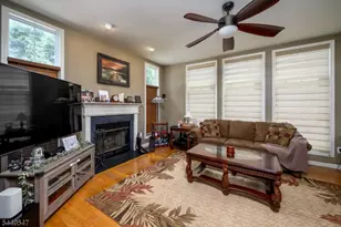 98 Remsen Ave, Woodbridge Township, NJ 07001 - Photo 32