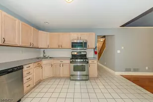 12 Pale Star Ct, Hardyston Township, NJ 07419 - Photo 18
