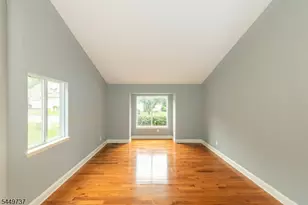 12 Pale Star Ct, Hardyston Township, NJ 07419 - Photo 10