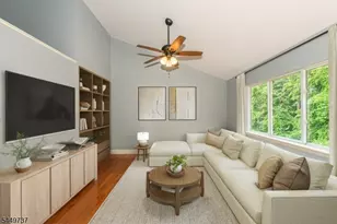 12 Pale Star Ct, Hardyston Township, NJ 07419 - Photo 2