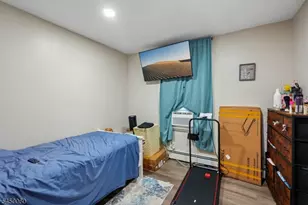 165 Godwin Ave, Paterson, NJ 07501 - Photo 26
