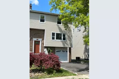 17B Garden Dr, Elmwood Park, NJ 07407 - Photo 2