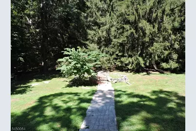 381 Franklin Rd, Denville, NJ 07834 - Photo 12