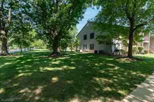 69 Taylor Dr, Franklin Township, NJ 08823 - Photo 14