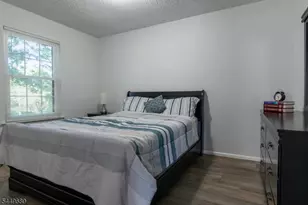 69 Taylor Dr, Franklin Township, NJ 08823 - Photo 8
