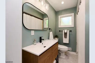 745 McLaughlin Pl, Orange, NJ 07050 - Photo 20
