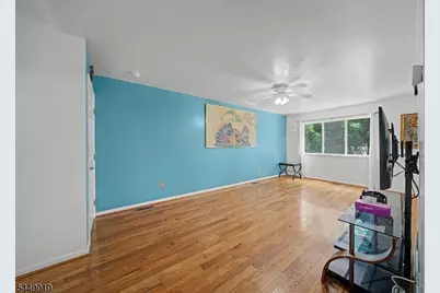 30 Sundance Ter, Hardyston Township, NJ 07419 - Photo 10