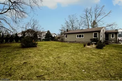 1129 Corrinne Ter, Mountainside, NJ 07092 - Photo 14