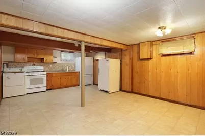 76 Harrison St, Clark Township, NJ 07066 - Photo 22