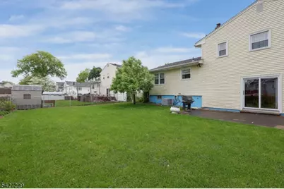 76 Harrison St, Clark Township, NJ 07066 - Photo 26