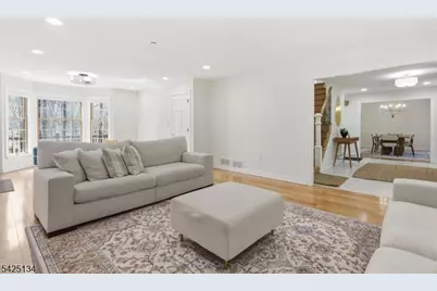 931 Vosseller Ave, Bridgewater, NJ 08836 - Photo 8