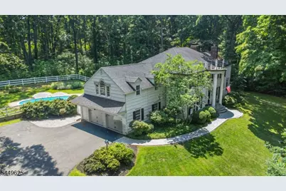 33 Hunter Dr, Harding Township, NJ 07976 - Photo 2