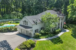 33 Hunter Dr, Harding Township, NJ 07976 - Photo 2